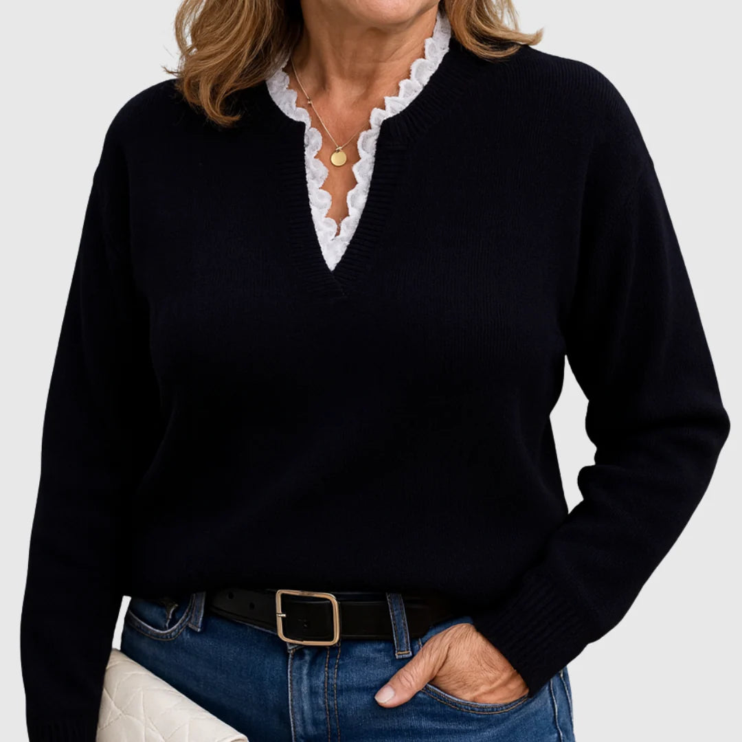 Lila | Elegant Lace Top