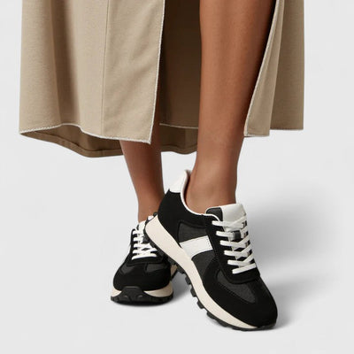 Cynthia | Discreet Height Shoes