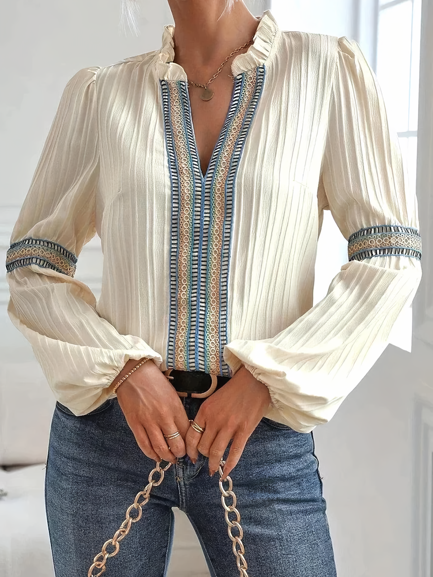 Mia | Elegant V-Neck Blouse