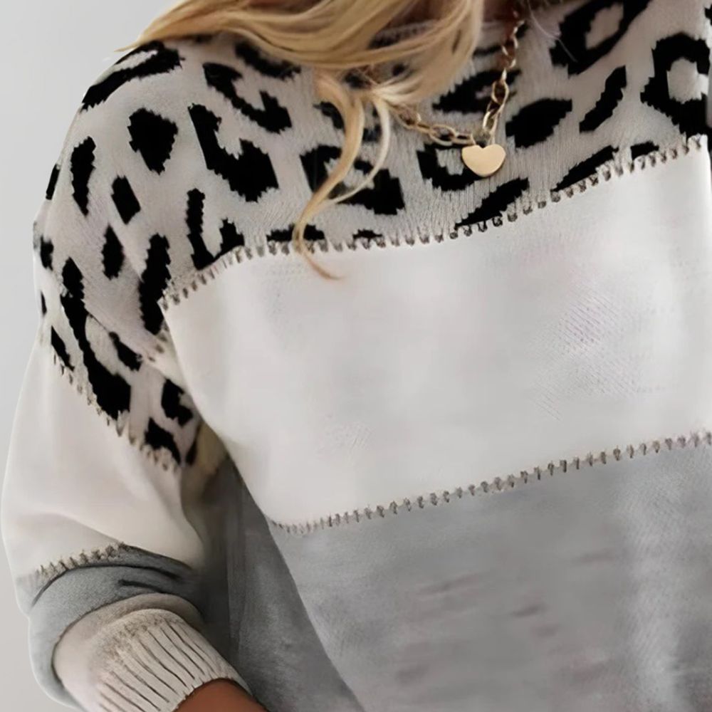 Megan | Cozy Leopard Sweater