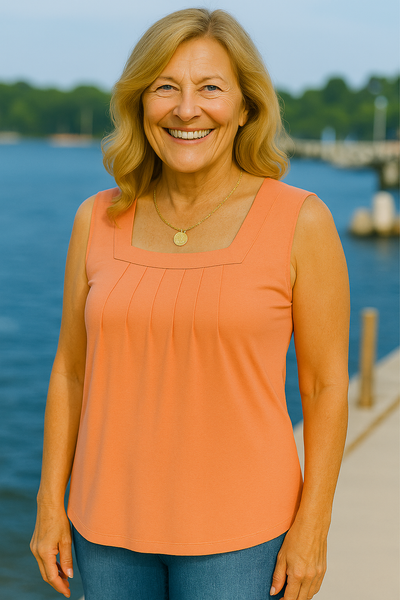 Lauren | Breezy Pleated Top