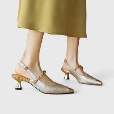 Livia | Chic Kitten Heels