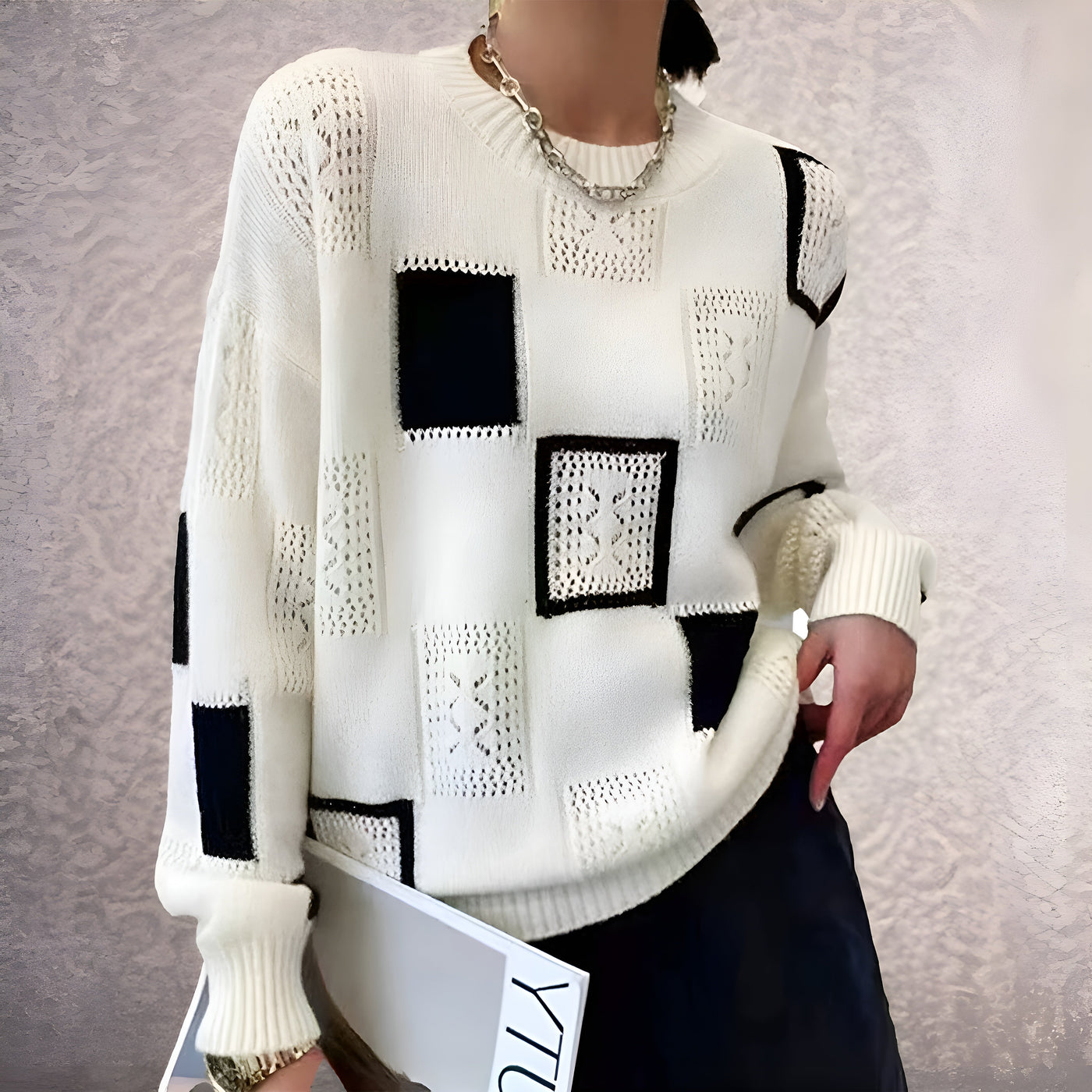 Lila | Black And White Sweater