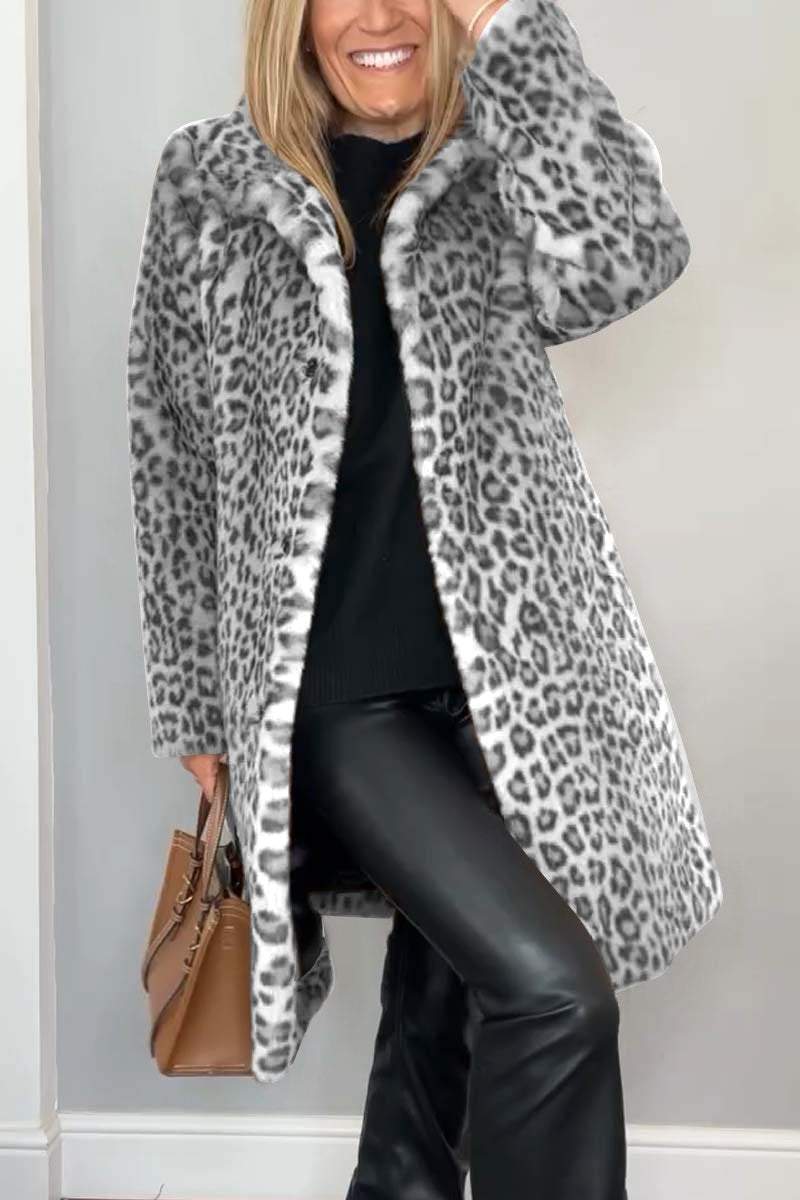 Megan | Chic Leopard Coat