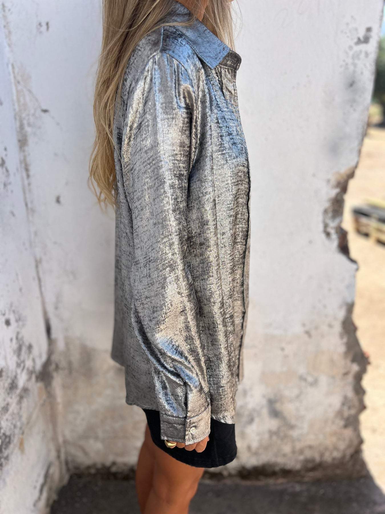 Mia | Sleek Shimmer Top