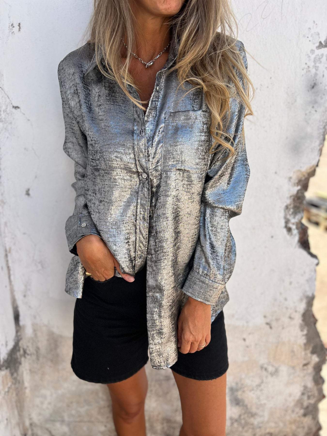 Mia | Sleek Shimmer Top